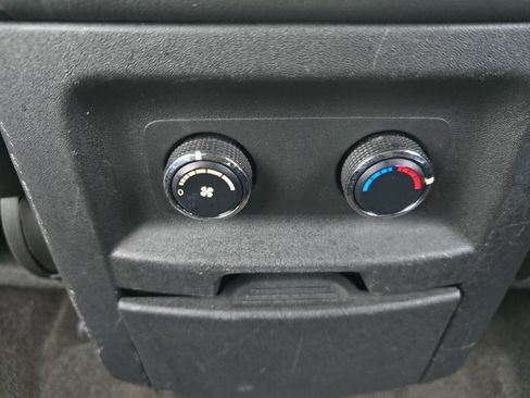 Used 2011 Nissan Pathfinder LE w/ Navigation Pkg image 24