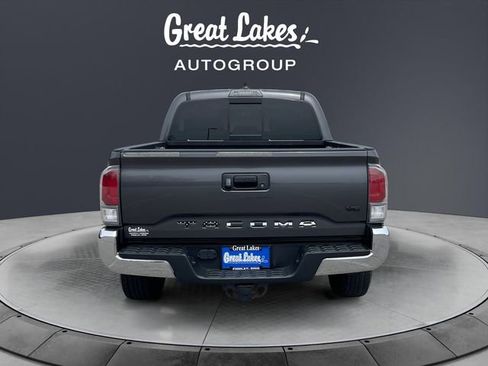 Used 2020 Toyota Tacoma TRD Off-Road AWD/4WD image 4