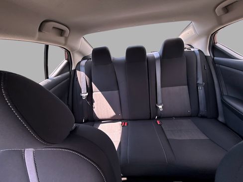 Used 2025 Nissan Sentra SV FWD image 19