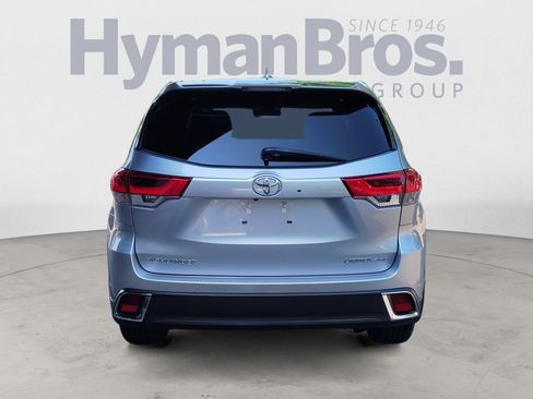 Used 2018 Toyota Highlander Limited AWD/4WD image 4