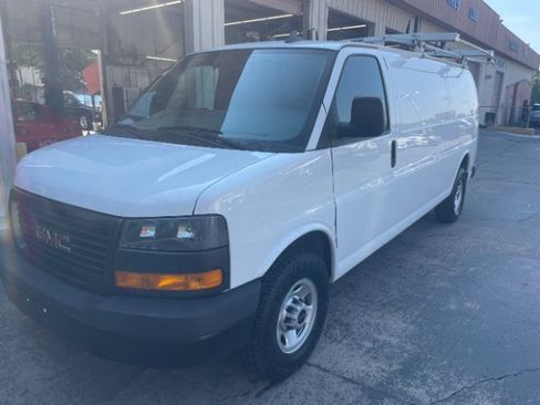Used 2023 GMC Savana 2500 Extended w/ Driver Convenience Package RWD image 2