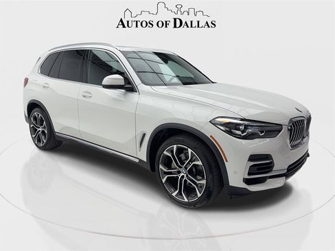 Used 2022 BMW X5 sDrive40i w/ Premium Package image 2