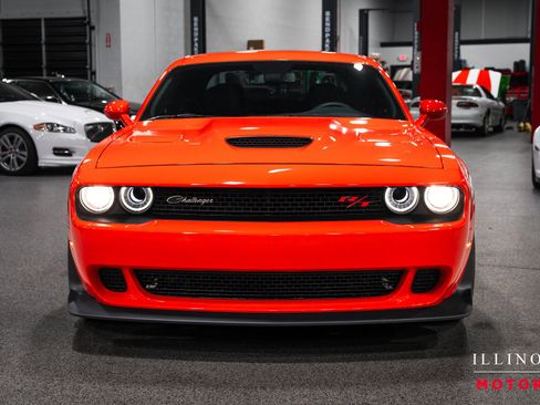 Used 2022 Dodge Challenger R/T Scat Pack RWD image 8