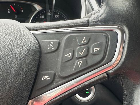 Used 2019 Chevrolet Equinox LT w/ Driver Convenience Package image 29