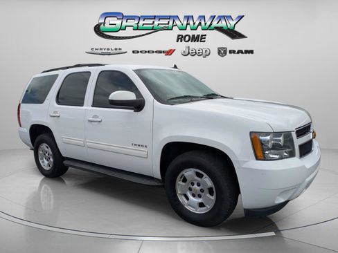 Used 2014 Chevrolet Tahoe LT RWD image 1