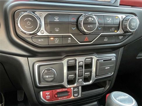 Used 2022 Jeep Gladiator Rubicon w/ Trailer Tow Package image 22