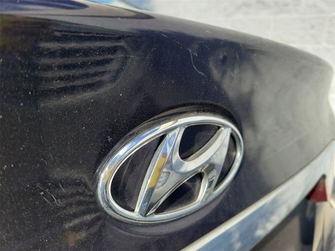 Used 2011 Hyundai Sonata GLS image 15