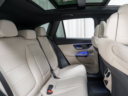 New 2027 Mercedes-Benz GLC 300 4MATIC image 24