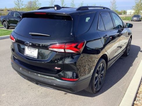 Used 2022 Chevrolet Equinox RS w/ RS Leather Package image 5