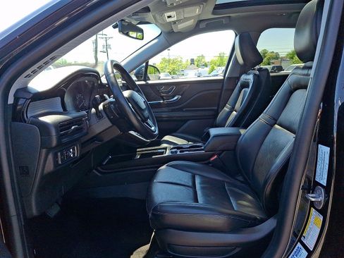 Used 2022 Lincoln Corsair AWD w/ Premium Package image 10