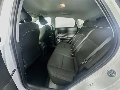 Used 2025 Hyundai Kona SEL FWD image 27