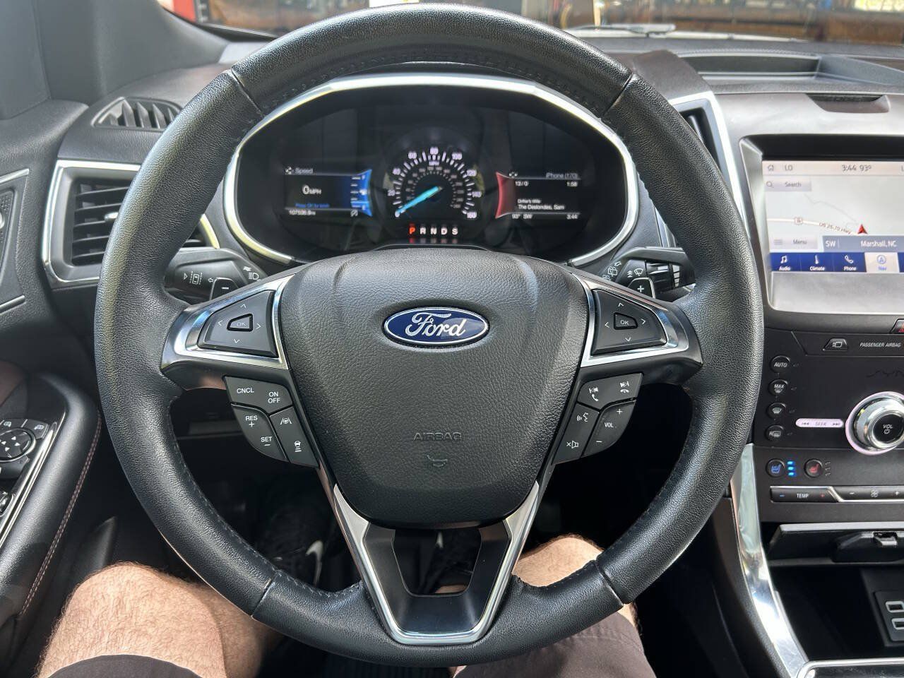 Used 2020 Ford Edge Titanium w/ Equipment Group 301A AWD/4WD image 17