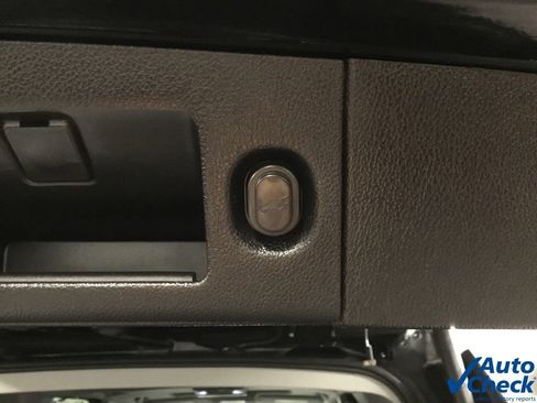 Used 2016 Chevrolet Tahoe LT AWD/4WD image 18