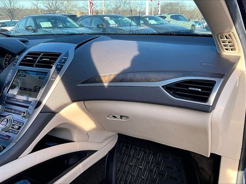 Used 2017 Lincoln MKZ Reserve w/ Climate Package image 16