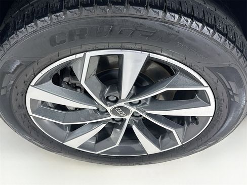 Used 2024 Audi Q5 2.0T Premium image 32