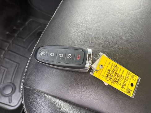 Used 2017 Ford Escape Titanium AWD/4WD image 29
