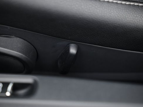 Certified 2024 Porsche 718 Boxster image 28