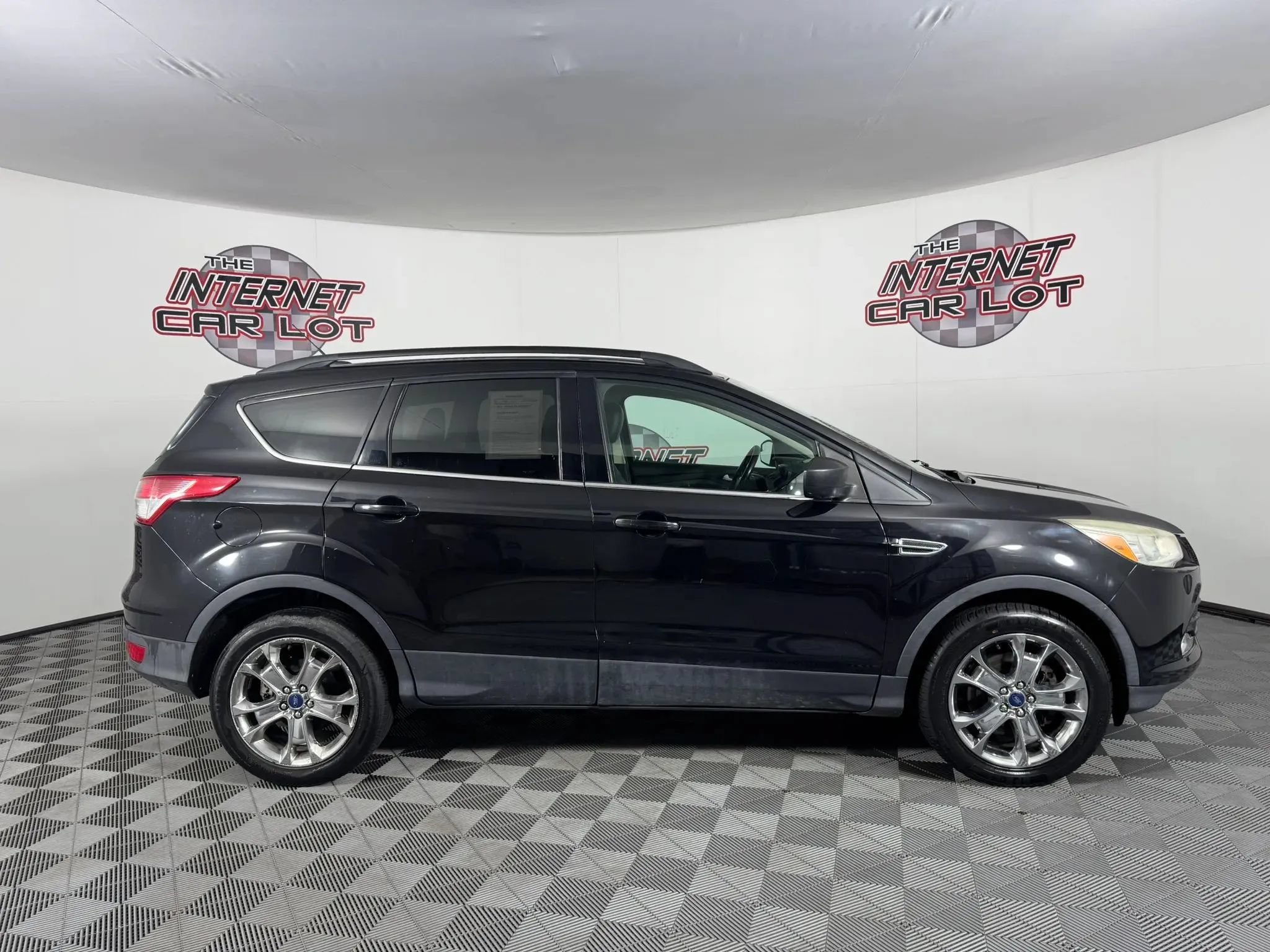 Used 2014 Ford Escape SE w/ Equipment Group 201A FWD image 8