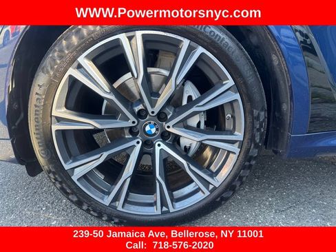 Used 2021 BMW X7 xDrive40i w/ M Sport Package AWD/4WD image 19