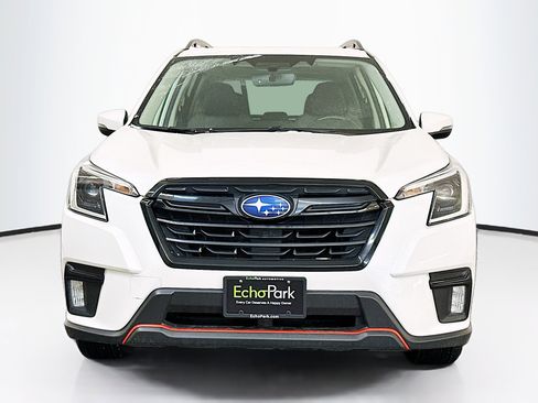 Used 2023 Subaru Forester Sport image 2