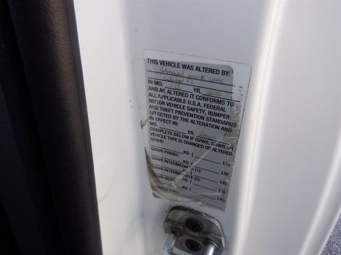 Used 2021 Nissan NV 2500 SV w/ Navigation Package image 12