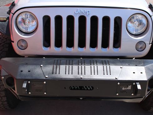 Used 2016 Jeep Wrangler Unlimited Sport w/ Quick Order Package 24S AWD/4WD image 9