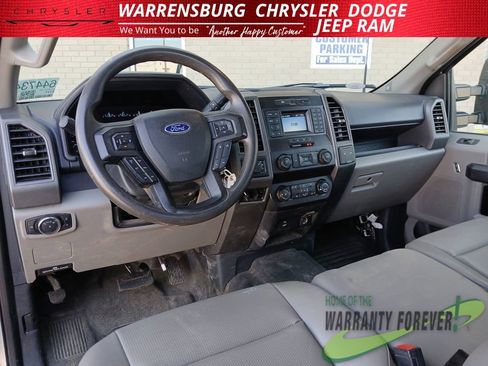 Used 2022 Ford F250 XL w/ Power Equipment Group AWD/4WD image 15