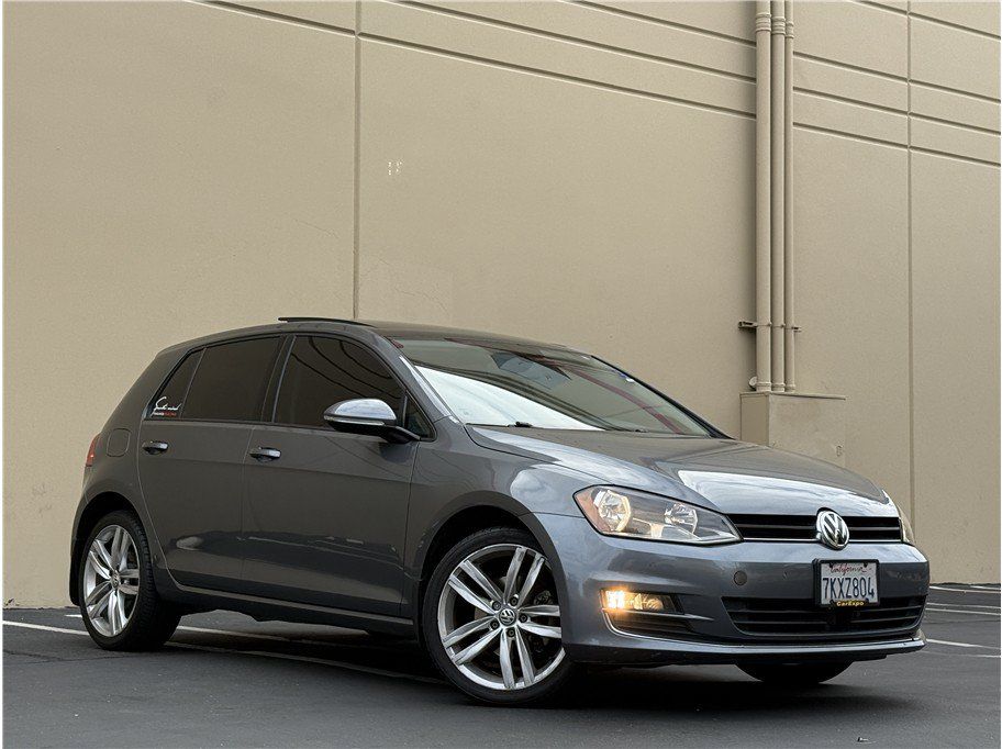 Used 2015 Volkswagen Golf S FWD image 30