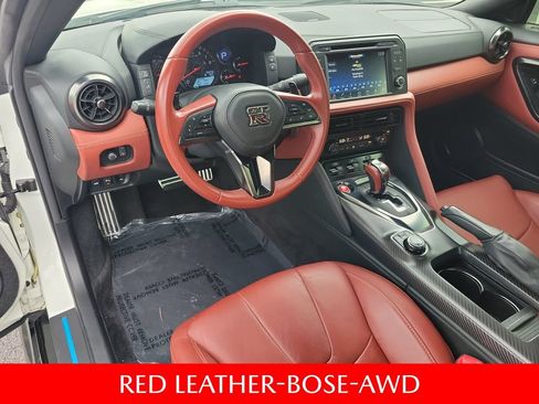 Used 2021 Nissan GT-R Premium AWD/4WD image 21
