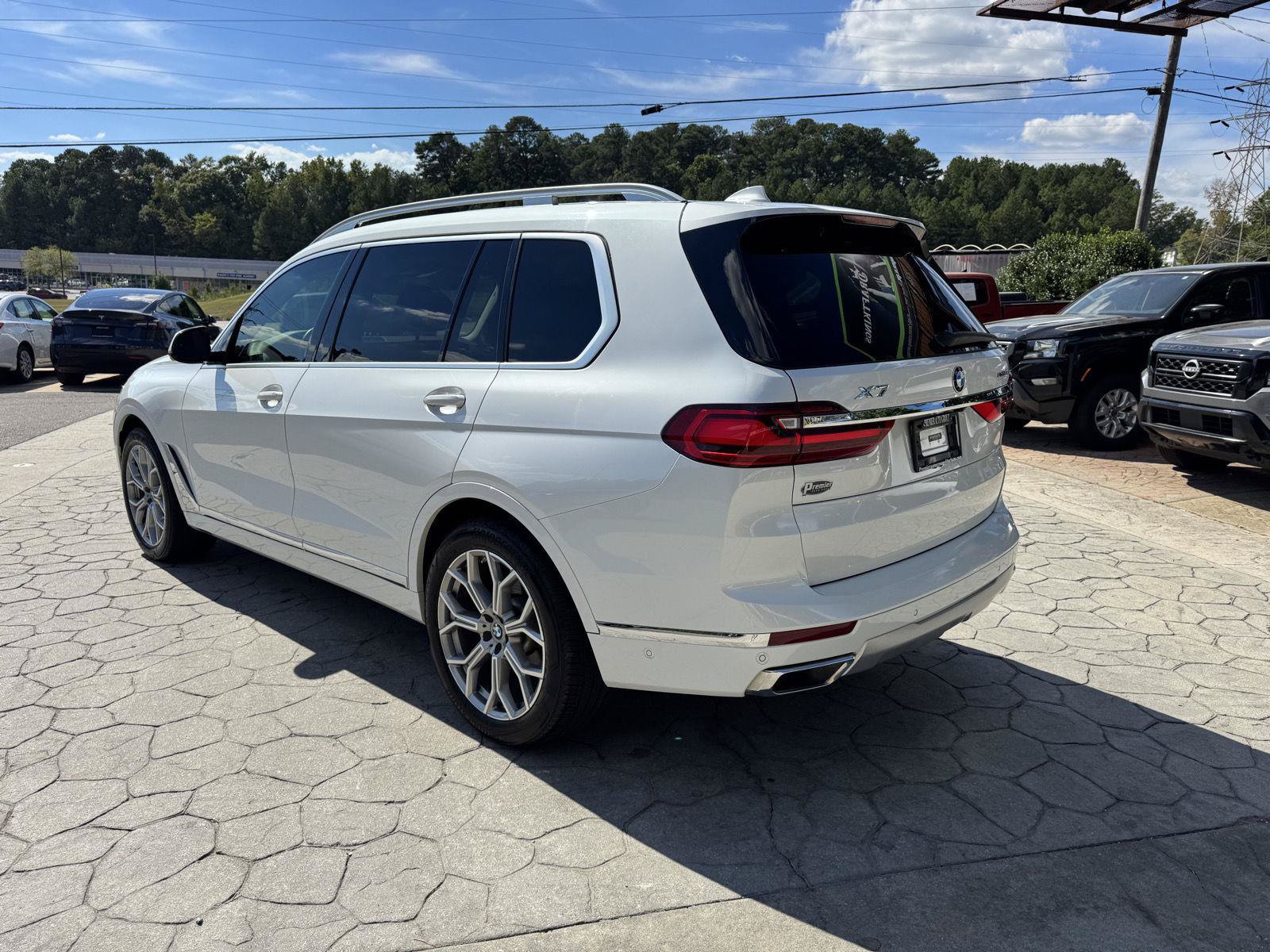 Used 2020 BMW X7 xDrive40i w/ Premium Package AWD/4WD image 12