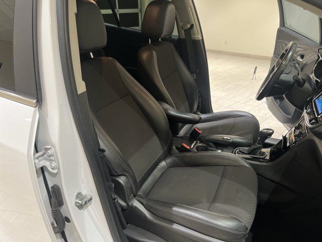 Used 2020 Buick Encore Preferred FWD image 23
