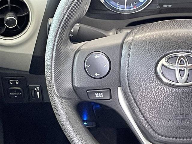 Certified 2018 Toyota Corolla LE w/ Carpet Mat Package (TMS) FWD image 27