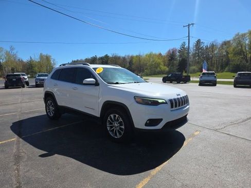 Used 2019 Jeep Cherokee Latitude Plus AWD/4WD image 8