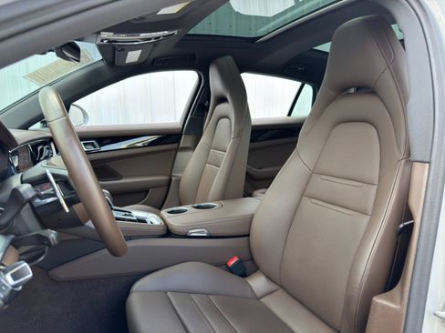 Used 2023 Porsche Panamera 4S image 42