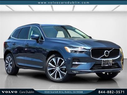Certified 2022 Volvo XC60 B5 Momentum w/ Advanced Package