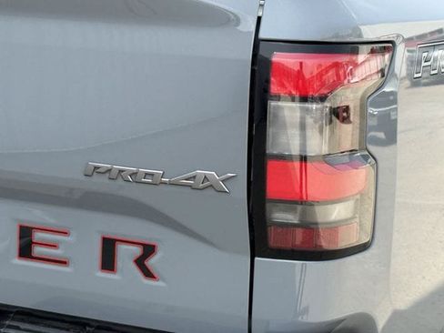 Used 2022 Nissan Frontier PRO-4X w/ Pro-4X Premium Package AWD/4WD image 6