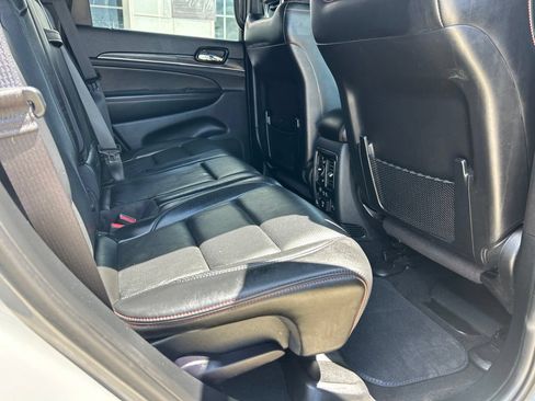 Used 2020 Jeep Grand Cherokee Trailhawk w/ Trailhawk Luxury Group AWD/4WD image 12