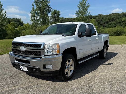 Used 2011 Chevrolet Silverado 2500 LTZ w/ Snow Plow Prep Package AWD/4WD image 1