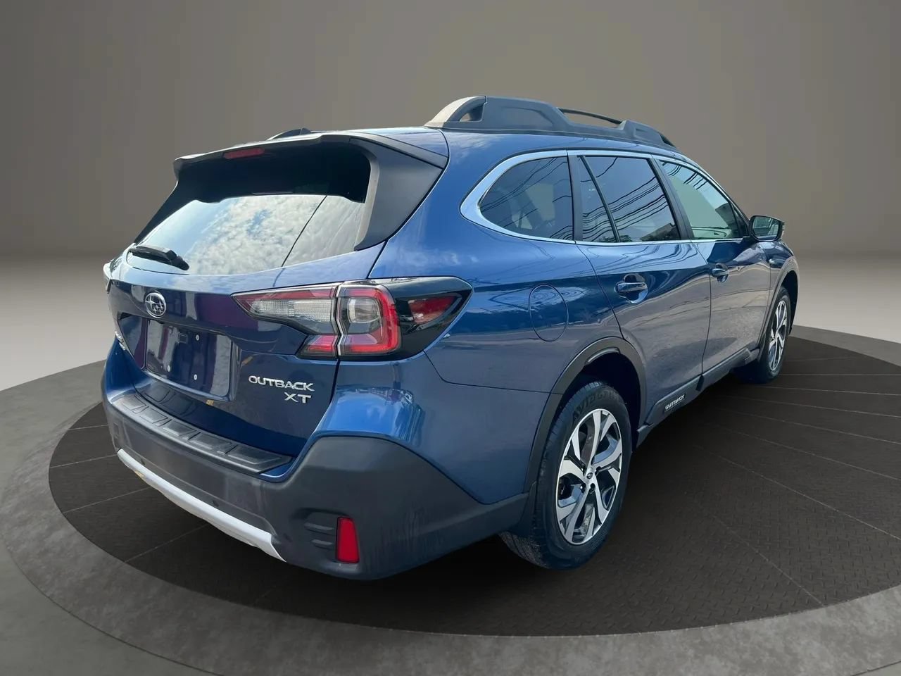 Used 2021 Subaru Outback Limited XT w/ Popular Package #2 AWD/4WD image 5