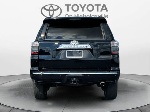 Used 2018 Toyota 4Runner Limited AWD/4WD image 4