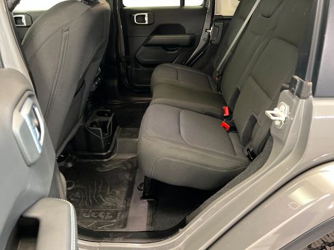 Used 2023 Jeep Wrangler Sahara w/ Cold Weather Group image 21