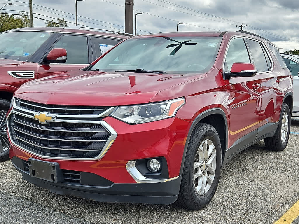 Used 2020 Chevrolet Traverse LT w/ Driver Confidence II Package AWD/4WD image 1