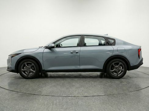 Used 2025 Kia K4 FWD image 5