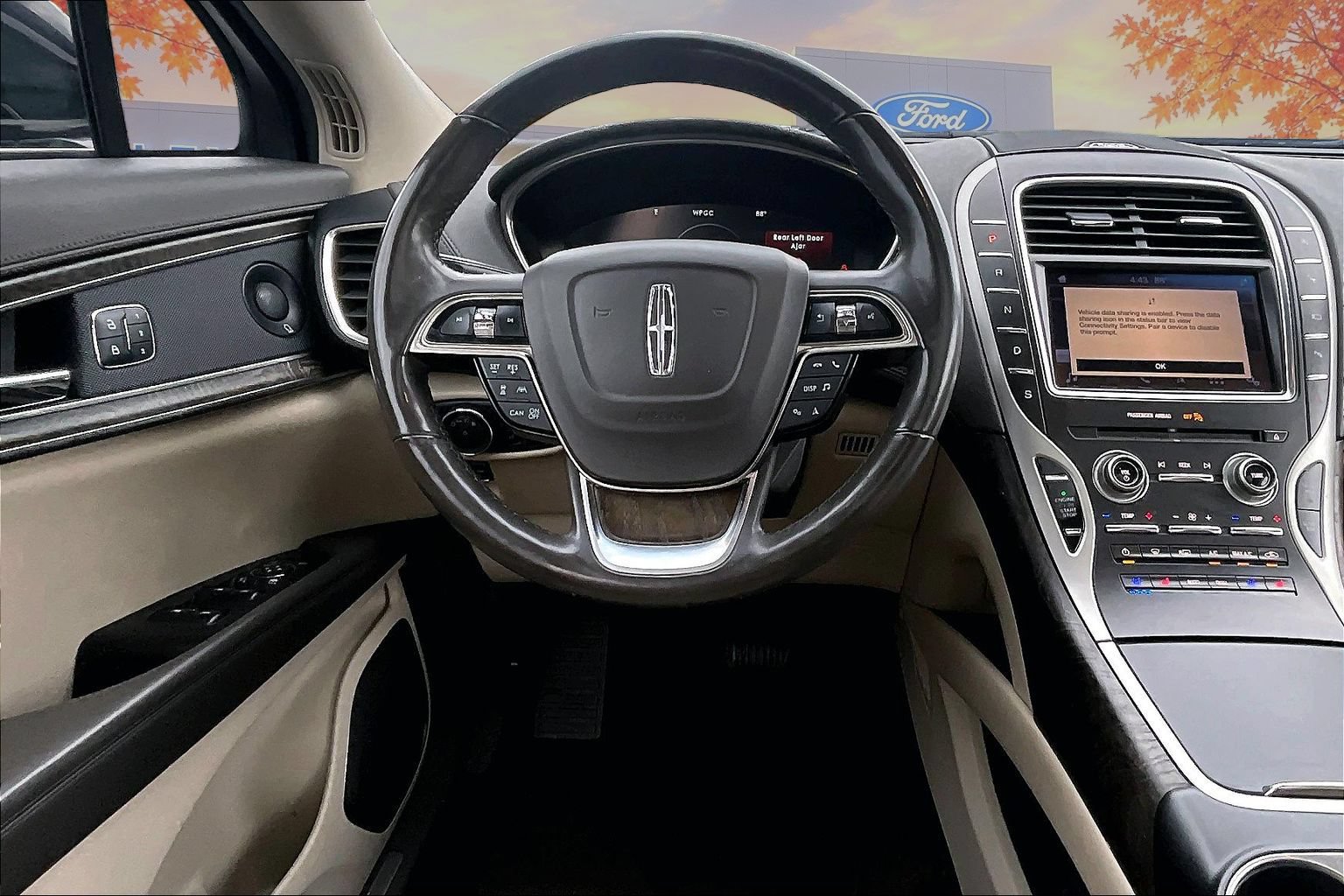 Used 2019 Lincoln Nautilus Reserve AWD/4WD image 8