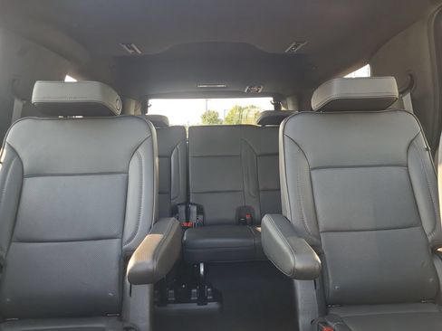 Used 2023 GMC Yukon Denali RWD image 33