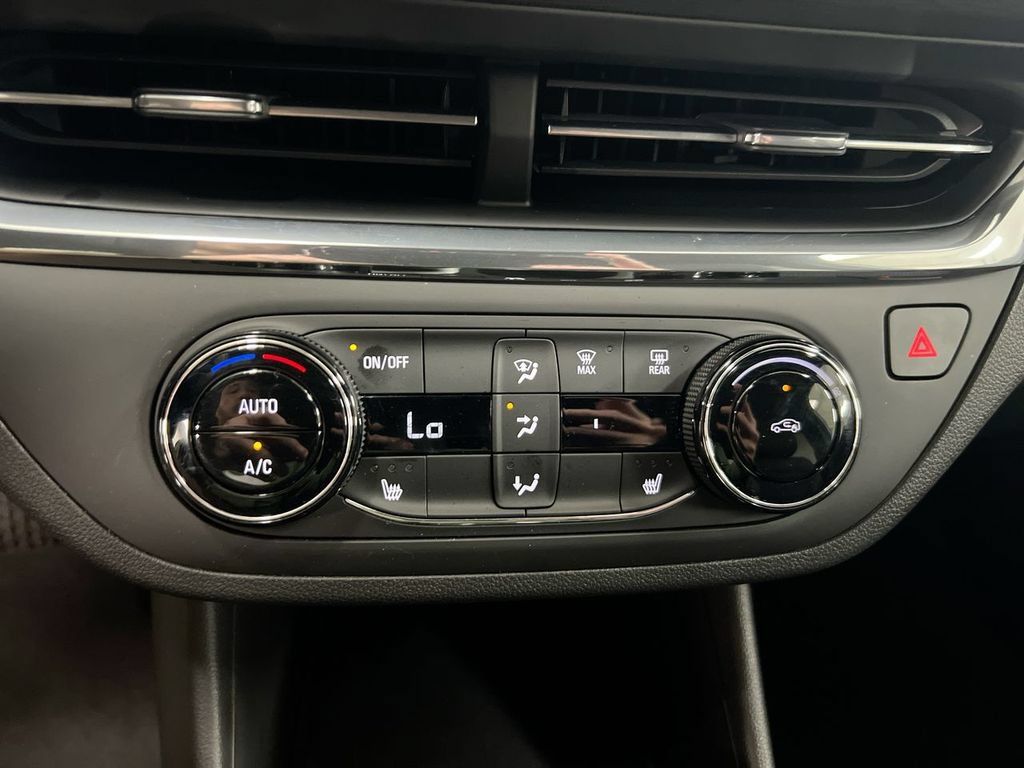 New 2026 Buick Envista Sport Touring w/ Convenience I Package FWD image 16