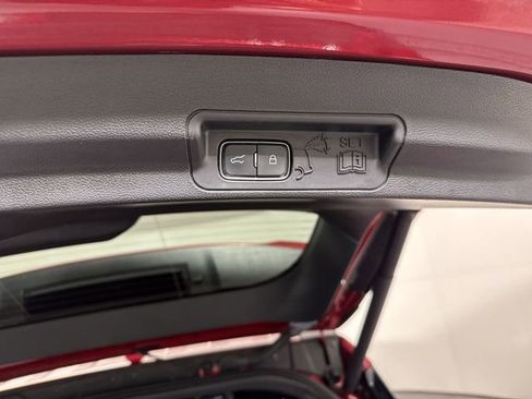 Used 2020 Ford Explorer XLT w/ Comfort Package image 35