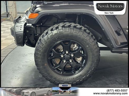 Used 2019 Jeep Wrangler Unlimited Sahara w/ Quick Order Package 24M Moab image 7