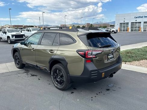 Used 2025 Subaru Outback Wilderness AWD/4WD image 9