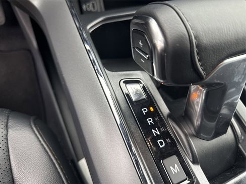 New 2025 Ford F150 Lariat w/ Equipment Group 501A Mid image 30